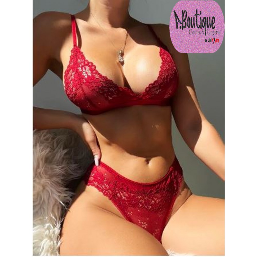 Conjunto de lencería con encaje floral